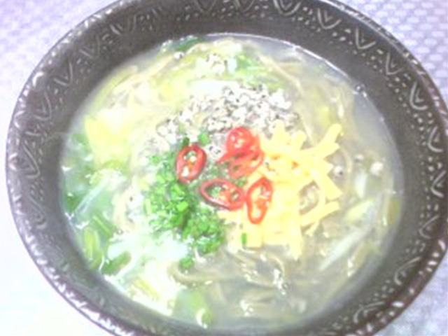 녹차칼국수 이미지